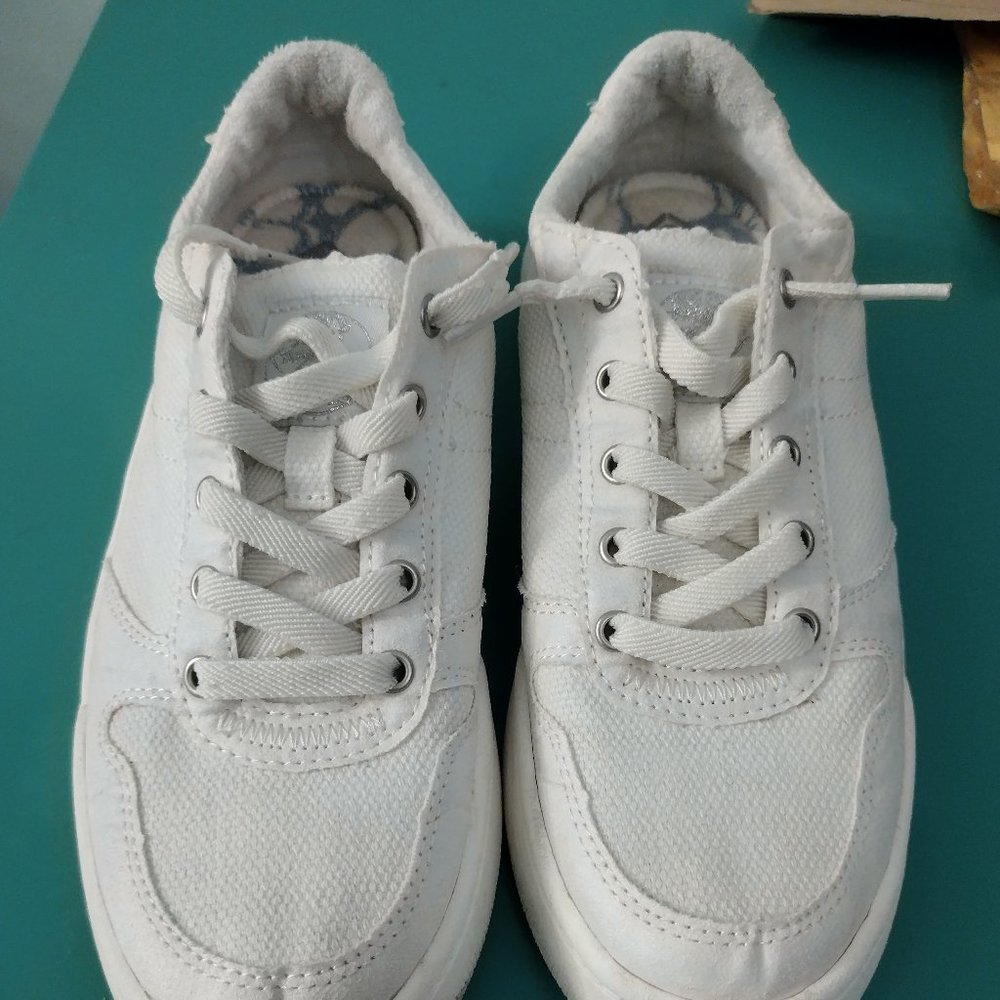 Roxy Women's White sneaker